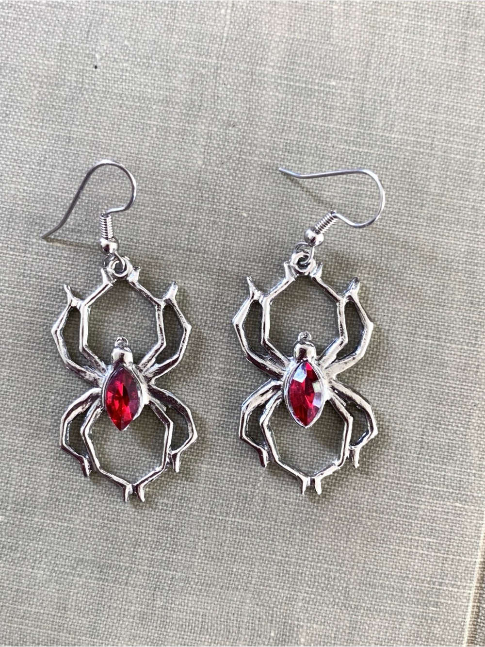 Silver Pewter Spider with Red Stone dangle earrings
